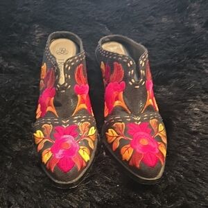 Roper Black Floral Embroidered Mules